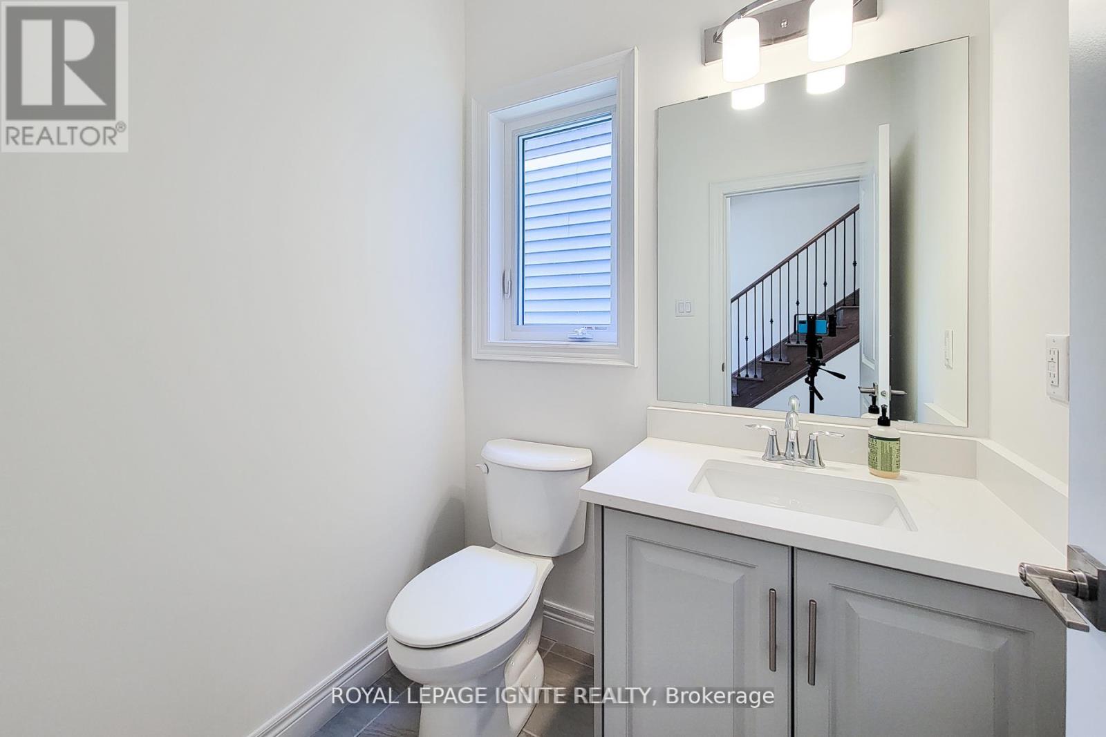 54 Beach Walk Crescent, Fort Erie, Ontario  L0S 1N0 - Photo 27 - X12489056