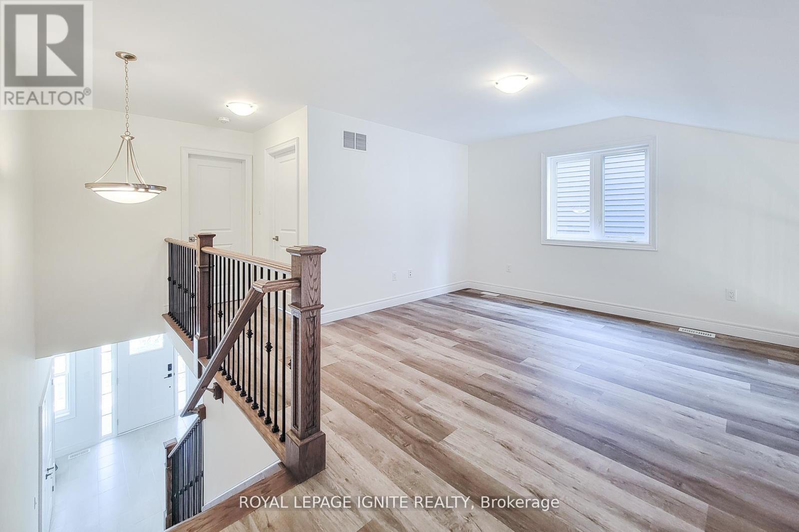 54 Beach Walk Crescent, Fort Erie, Ontario  L0S 1N0 - Photo 34 - X12489056