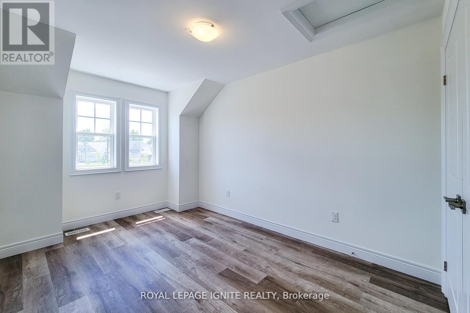 54 Beach Walk Crescent, Fort Erie, Ontario  L0S 1N0 - Photo 40 - X12489056