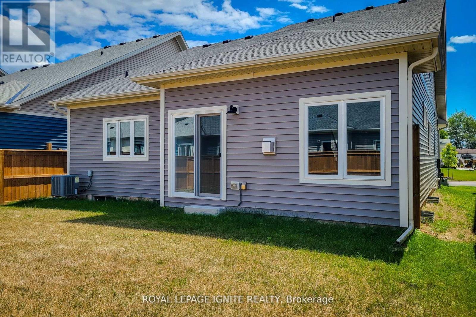 54 Beach Walk Crescent, Fort Erie, Ontario  L0S 1N0 - Photo 7 - X12489056