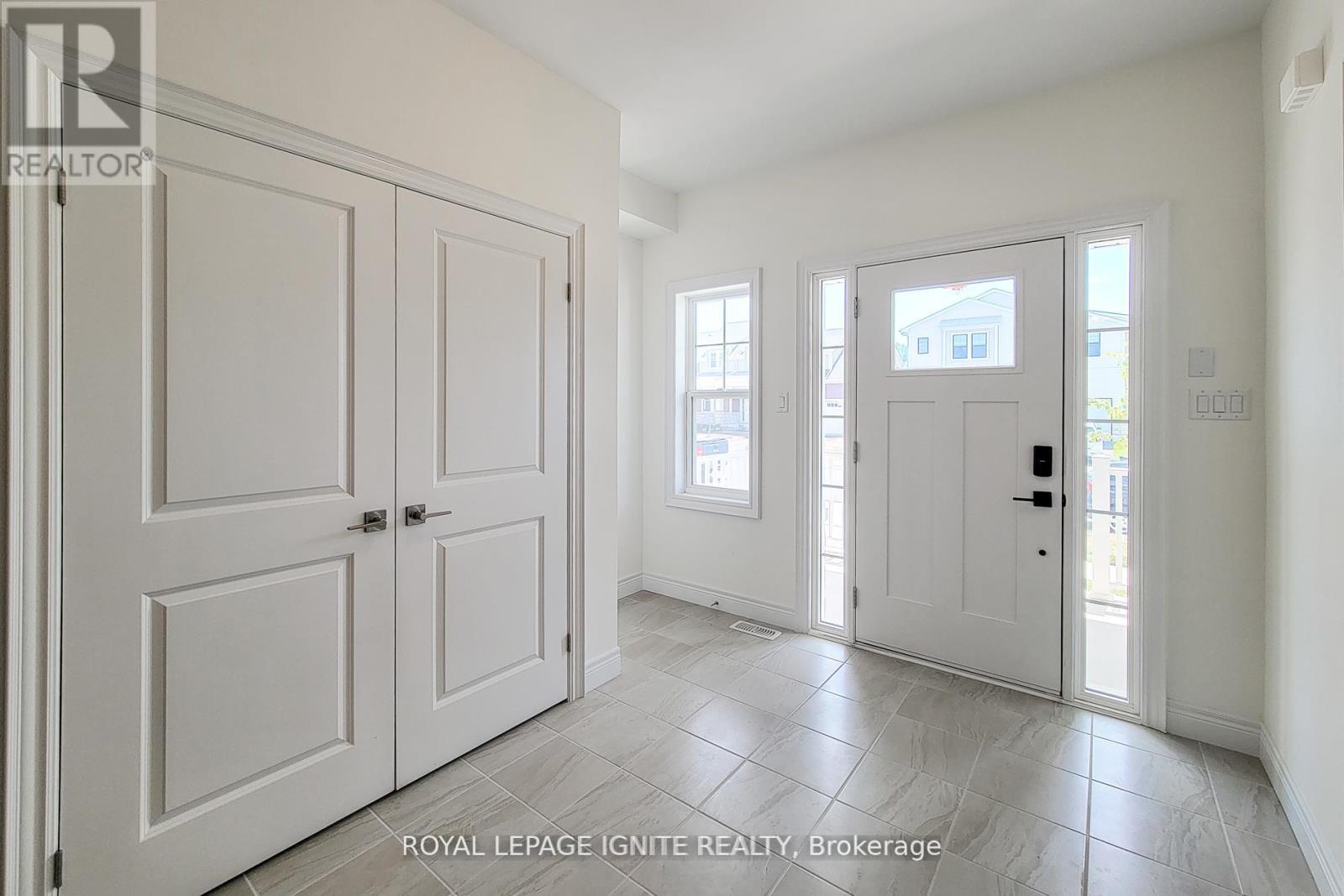 54 Beach Walk Crescent, Fort Erie, Ontario  L0S 1N0 - Photo 9 - X12489056