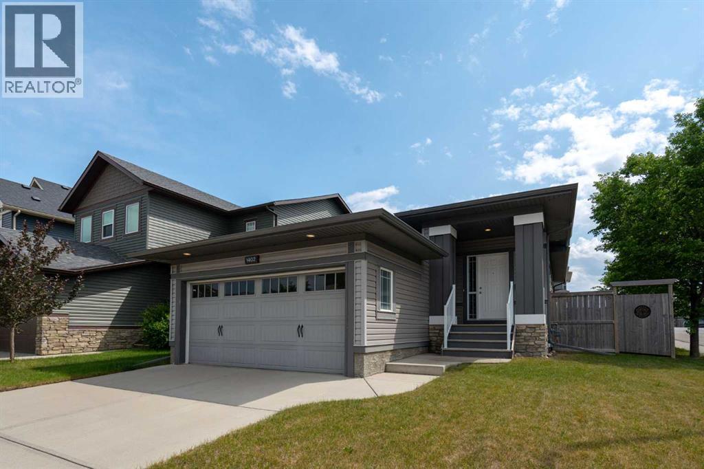 1402 Ravenscroft Avenue Se, Airdrie, Alberta  T4A 0L9 - Photo 2 - A2253501