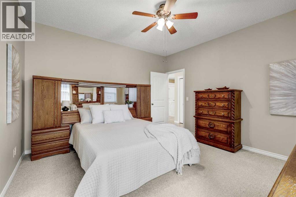 1402 Ravenscroft Avenue Se, Airdrie, Alberta  T4A 0L9 - Photo 15 - A2253501