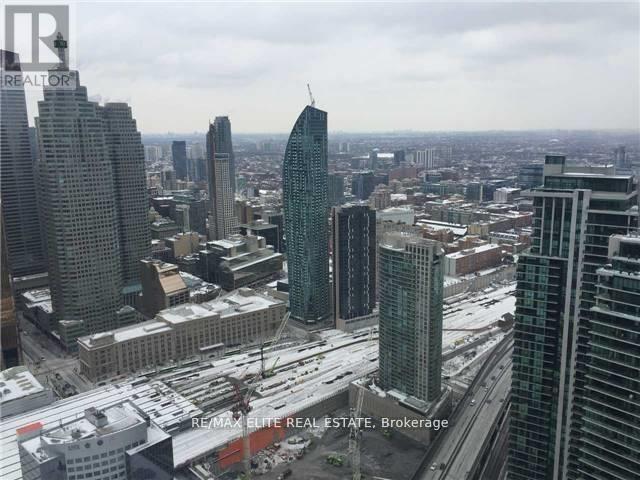 6206 - 88 Harbour Street, Toronto, Ontario  M5J 1B7 - Photo 10 - C12489110