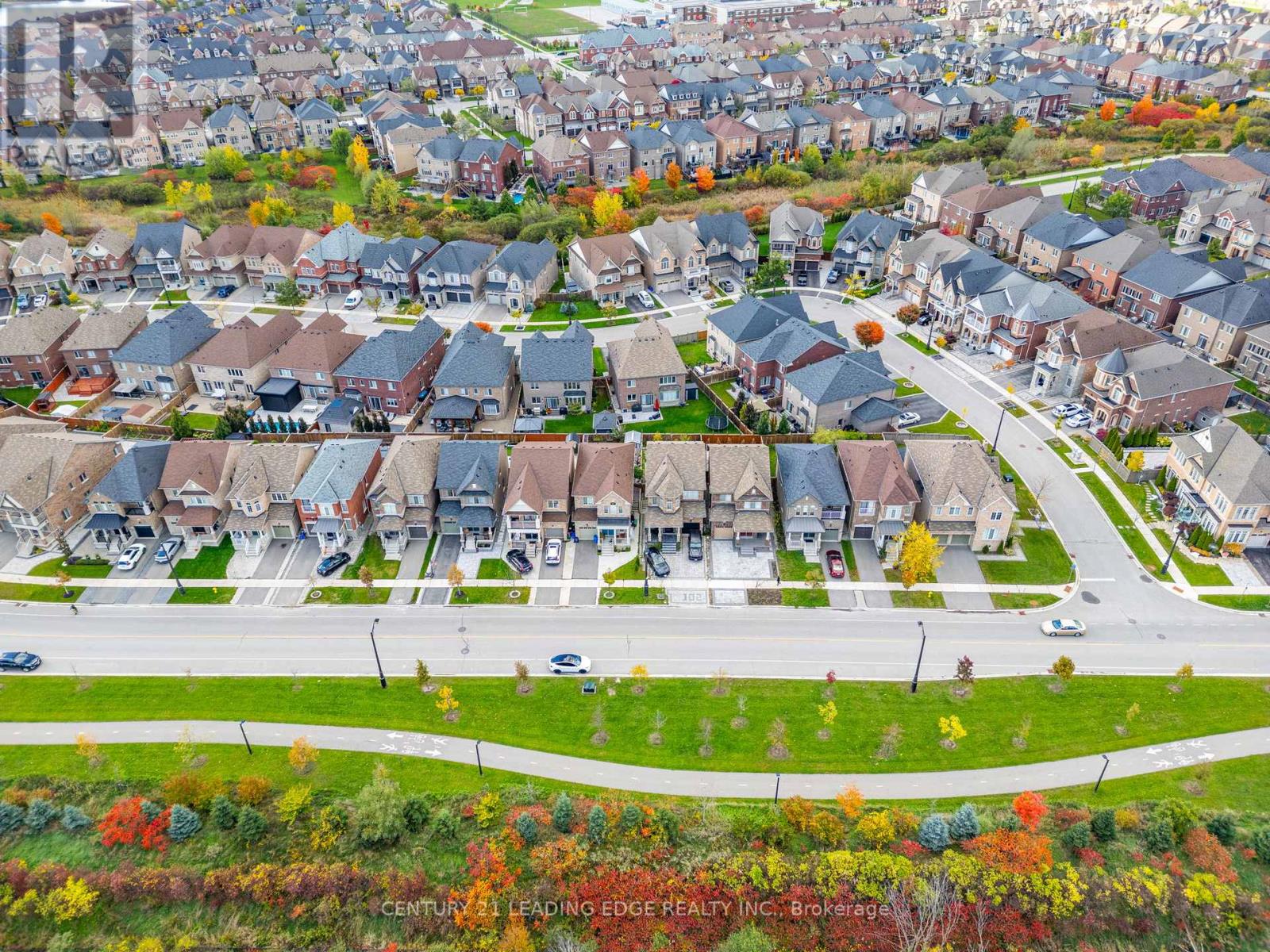 Upper - 102 Mactier Drive, Vaughan, Ontario  L4H 4T9 - Photo 37 - N12483038