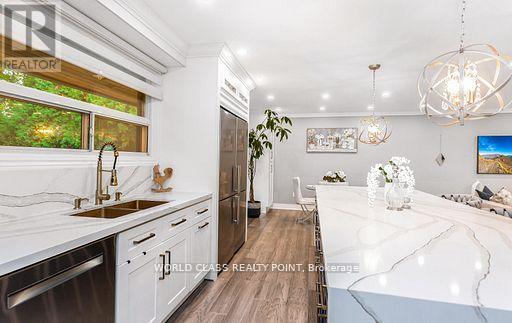 149 Allanhurst Drive, Toronto, Ontario  M9A 4K5 - Photo 11 - W12487035