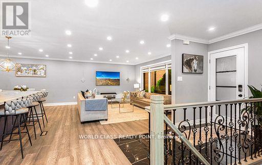 149 Allanhurst Drive, Toronto, Ontario  M9A 4K5 - Photo 15 - W12487035