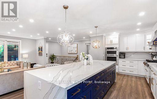 149 Allanhurst Drive, Toronto, Ontario  M9A 4K5 - Photo 8 - W12487035