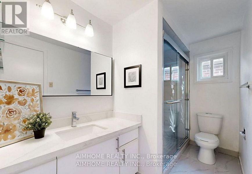 125 Roxanne Crescent, Toronto, Ontario  M1V 4J3 - Photo 6 - E12489098