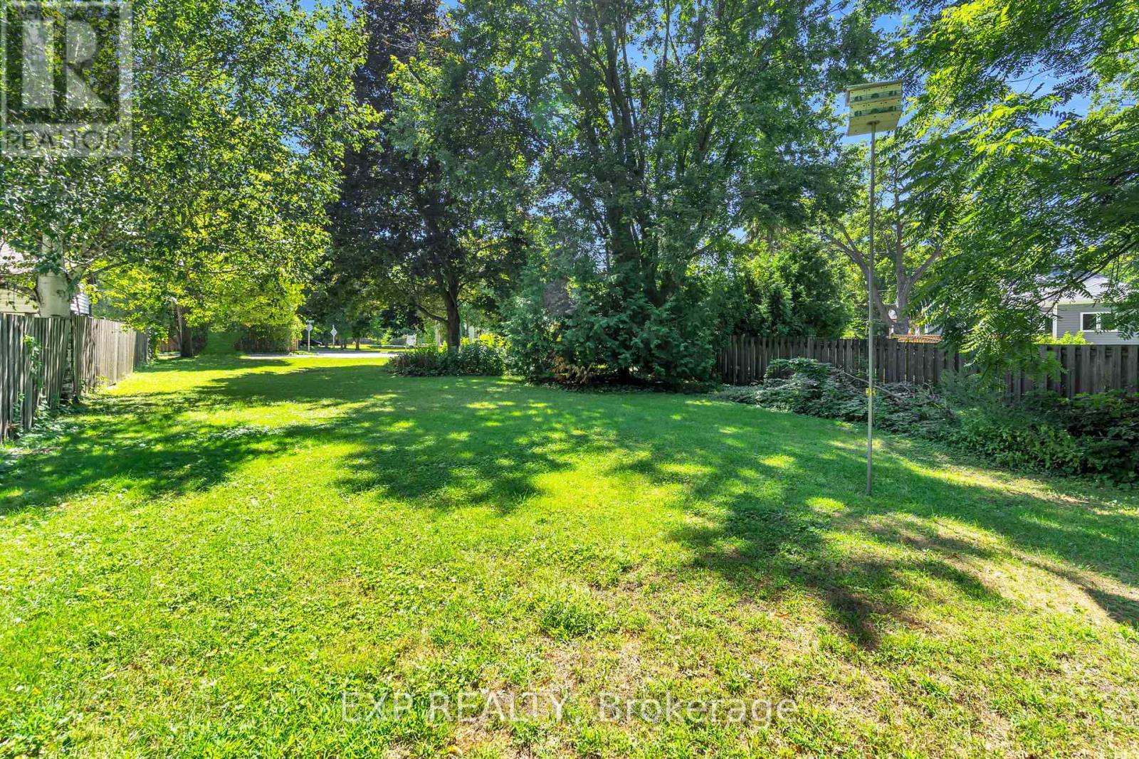 39 River Street, Georgina, Ontario  L0E 1R0 - Photo 32 - N12489092