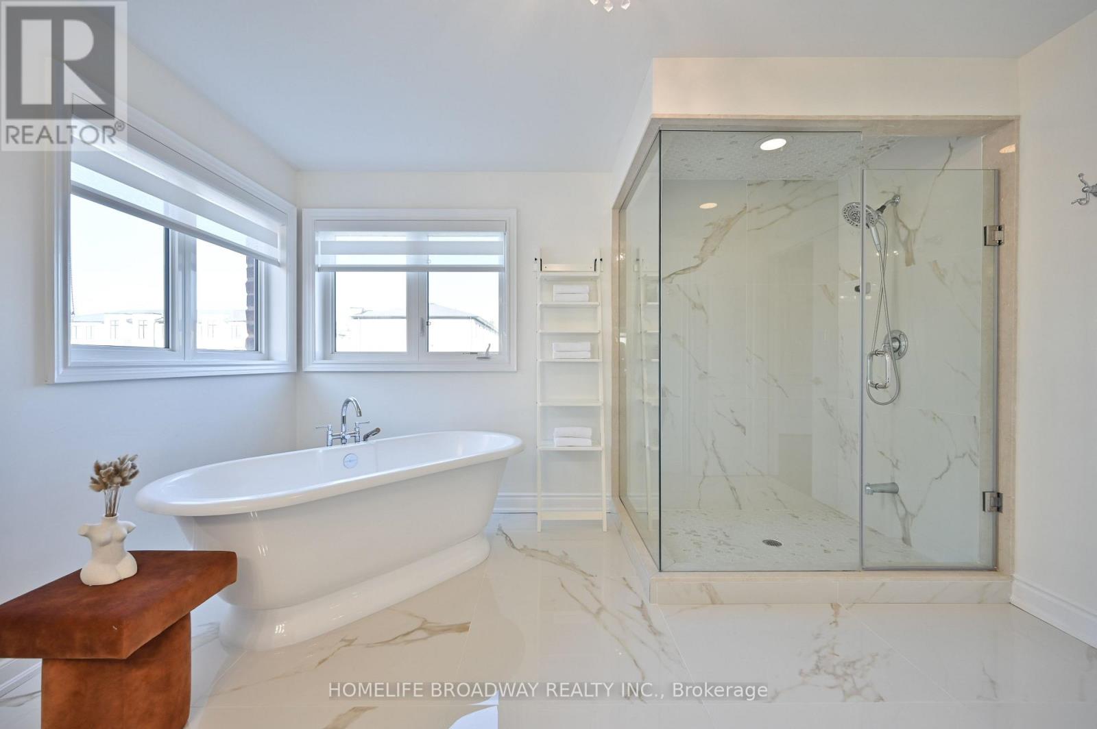 55 Avenue Road, Richmond Hill, Ontario  L4C 6B7 - Photo 27 - N12489108