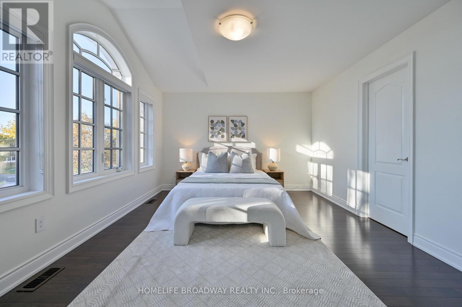 55 Avenue Road, Richmond Hill, Ontario  L4C 6B7 - Photo 30 - N12489108