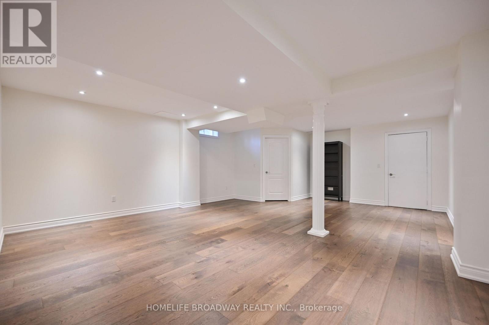 55 Avenue Road, Richmond Hill, Ontario  L4C 6B7 - Photo 43 - N12489108