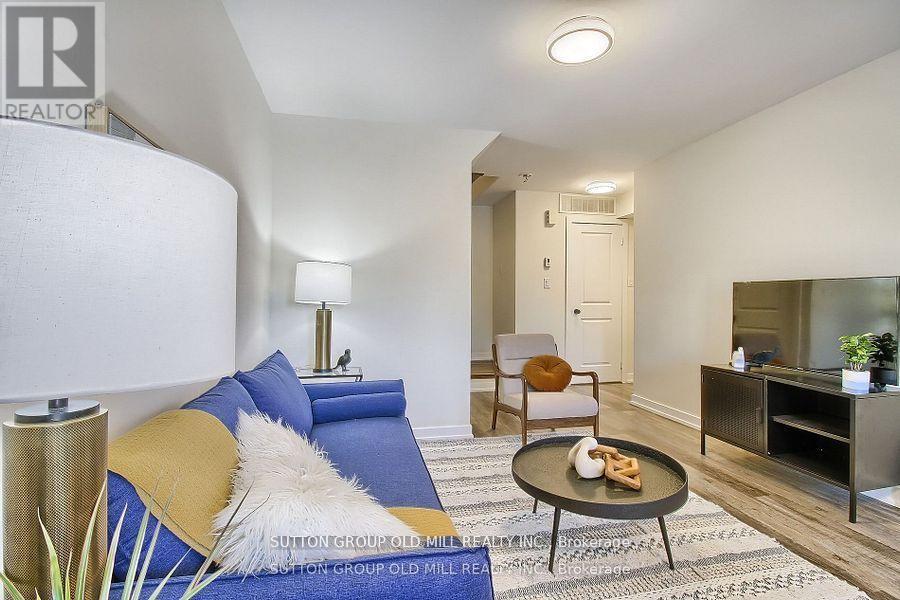 26 - 2335 Sheppard Avenue W, Toronto, Ontario  M9M 0B5 - Photo 4 - W12489084