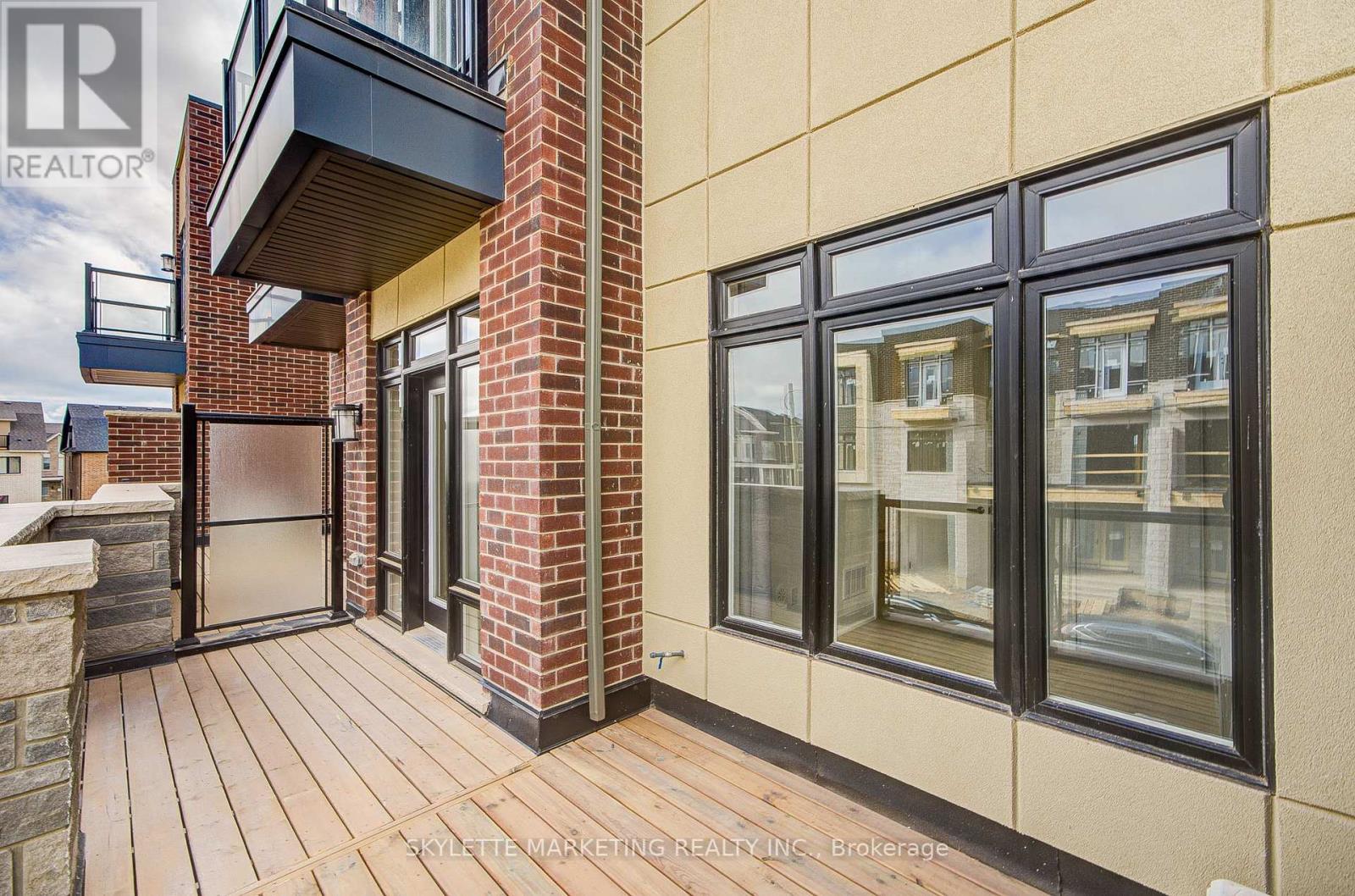 3298 Azam Way, Oakville, Ontario  L6M 5S2 - Photo 10 - W12489086