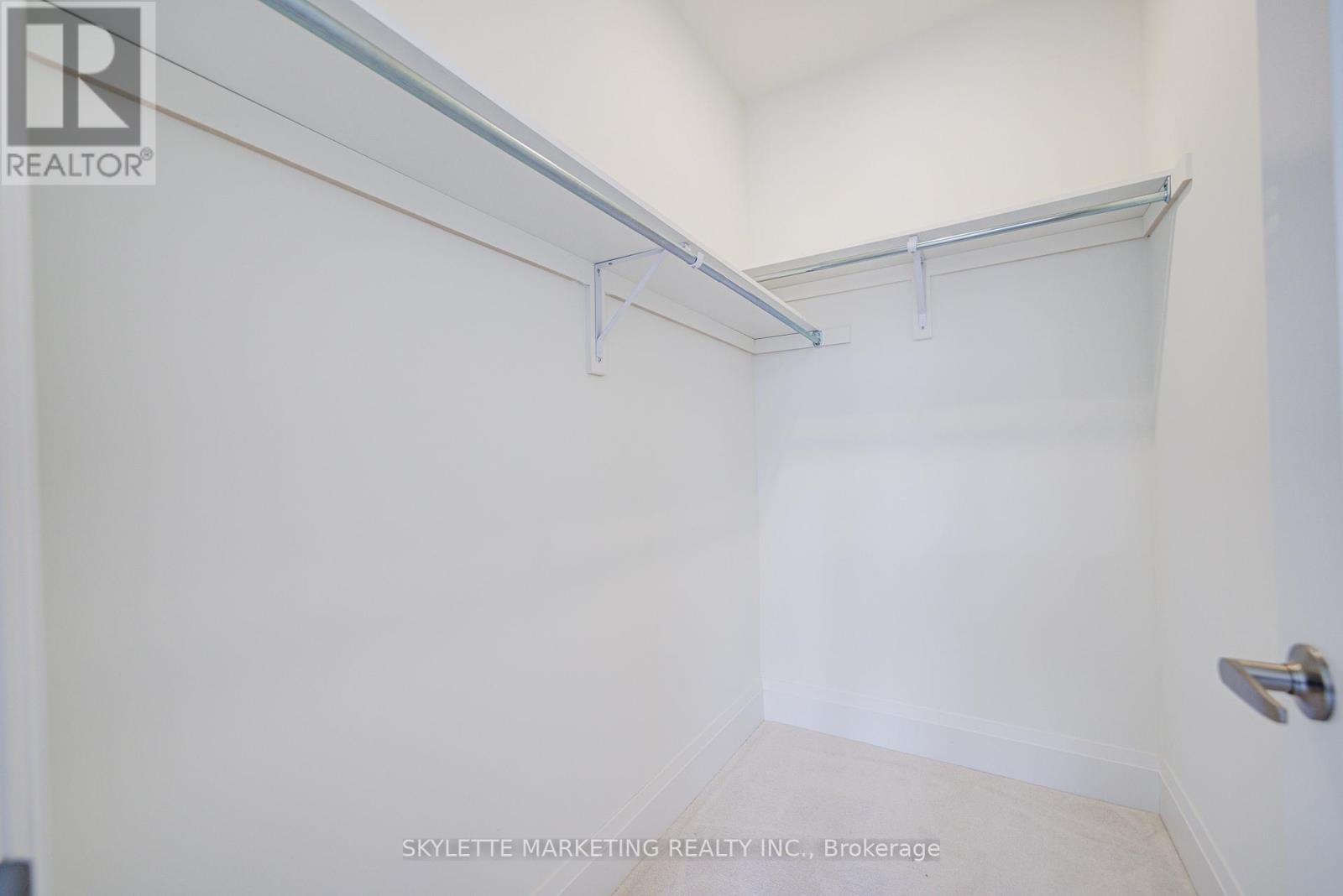 3298 Azam Way, Oakville, Ontario  L6M 5S2 - Photo 16 - W12489086