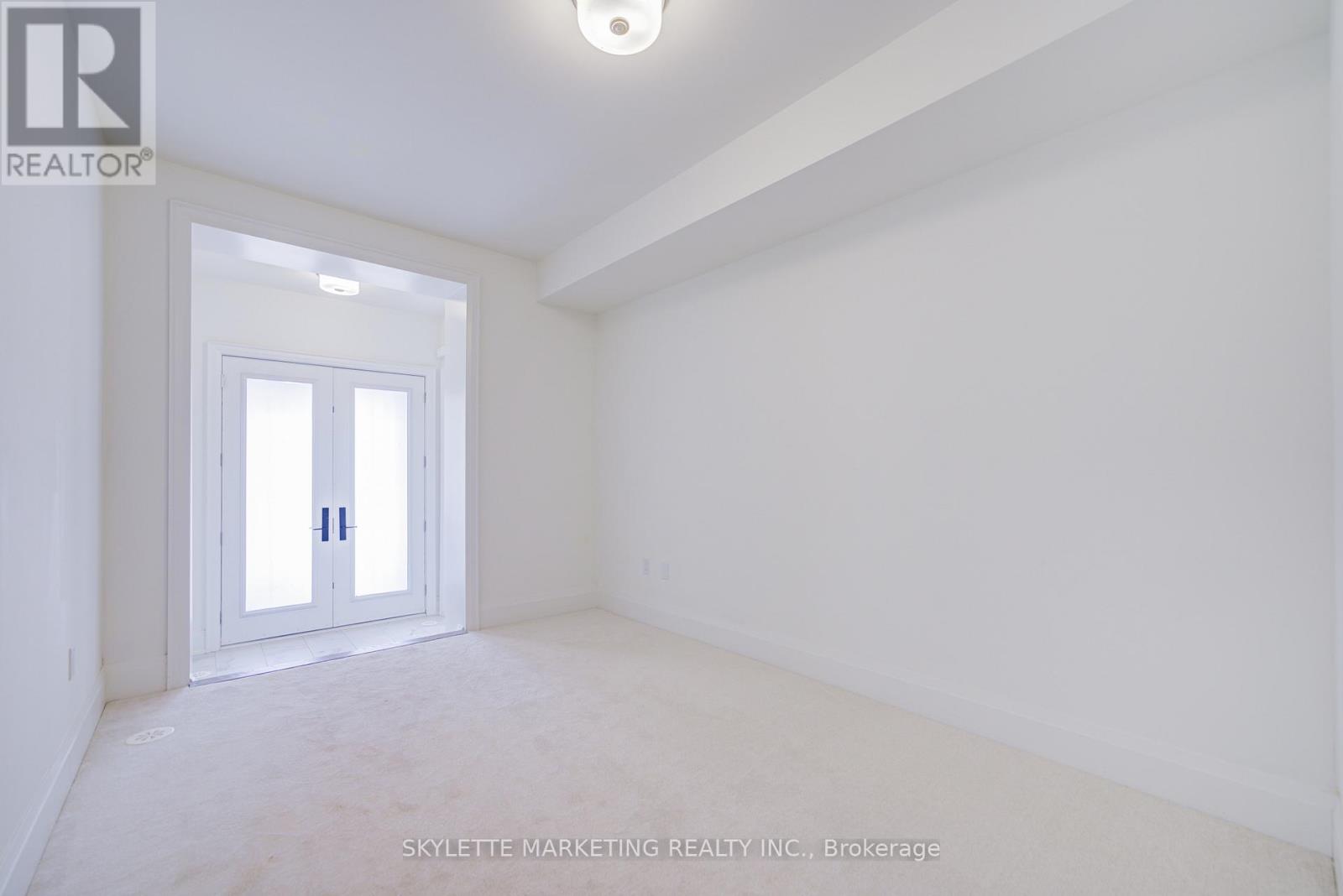 3298 Azam Way, Oakville, Ontario  L6M 5S2 - Photo 2 - W12489086