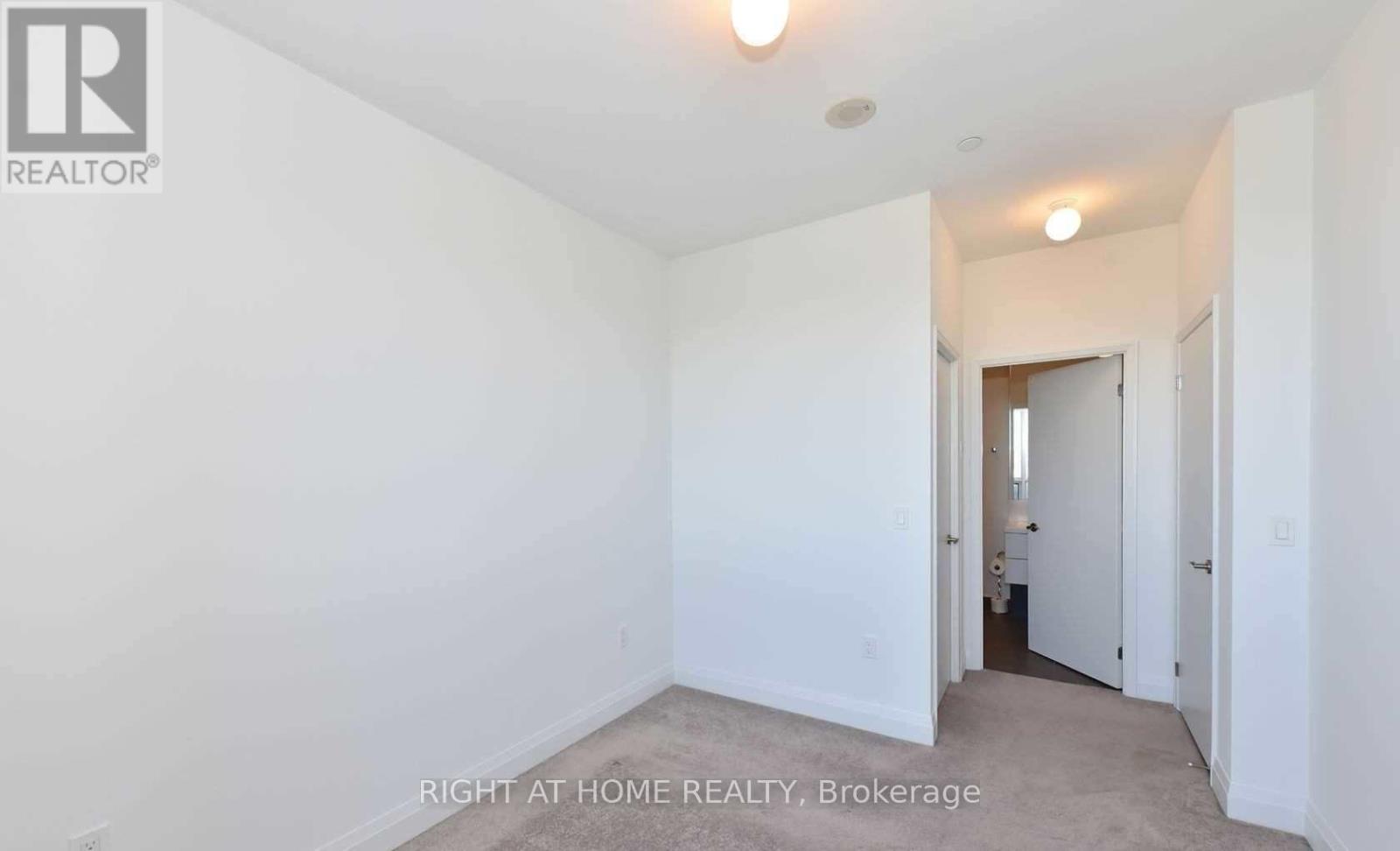 2801 - 9 Valhalla Inn Road, Toronto, Ontario  M9B 1S9 - Photo 12 - W12489088