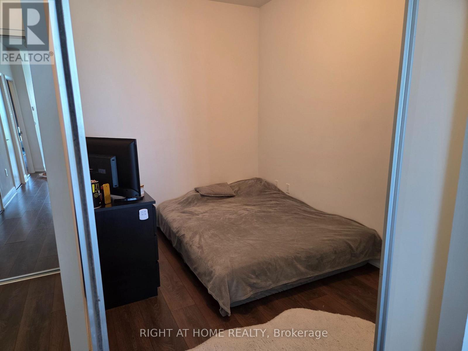 2801 - 9 Valhalla Inn Road, Toronto, Ontario  M9B 1S9 - Photo 15 - W12489088