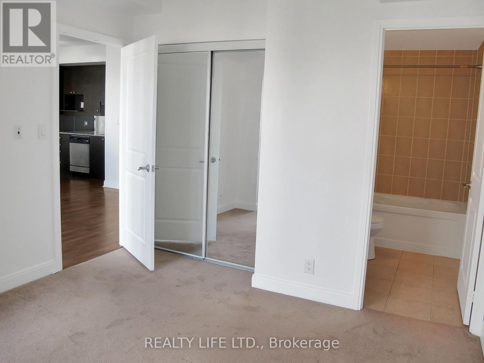 1401 - 60 Absolute Avenue, Mississauga, Ontario  L4Z 0A9 - Photo 12 - W12489112