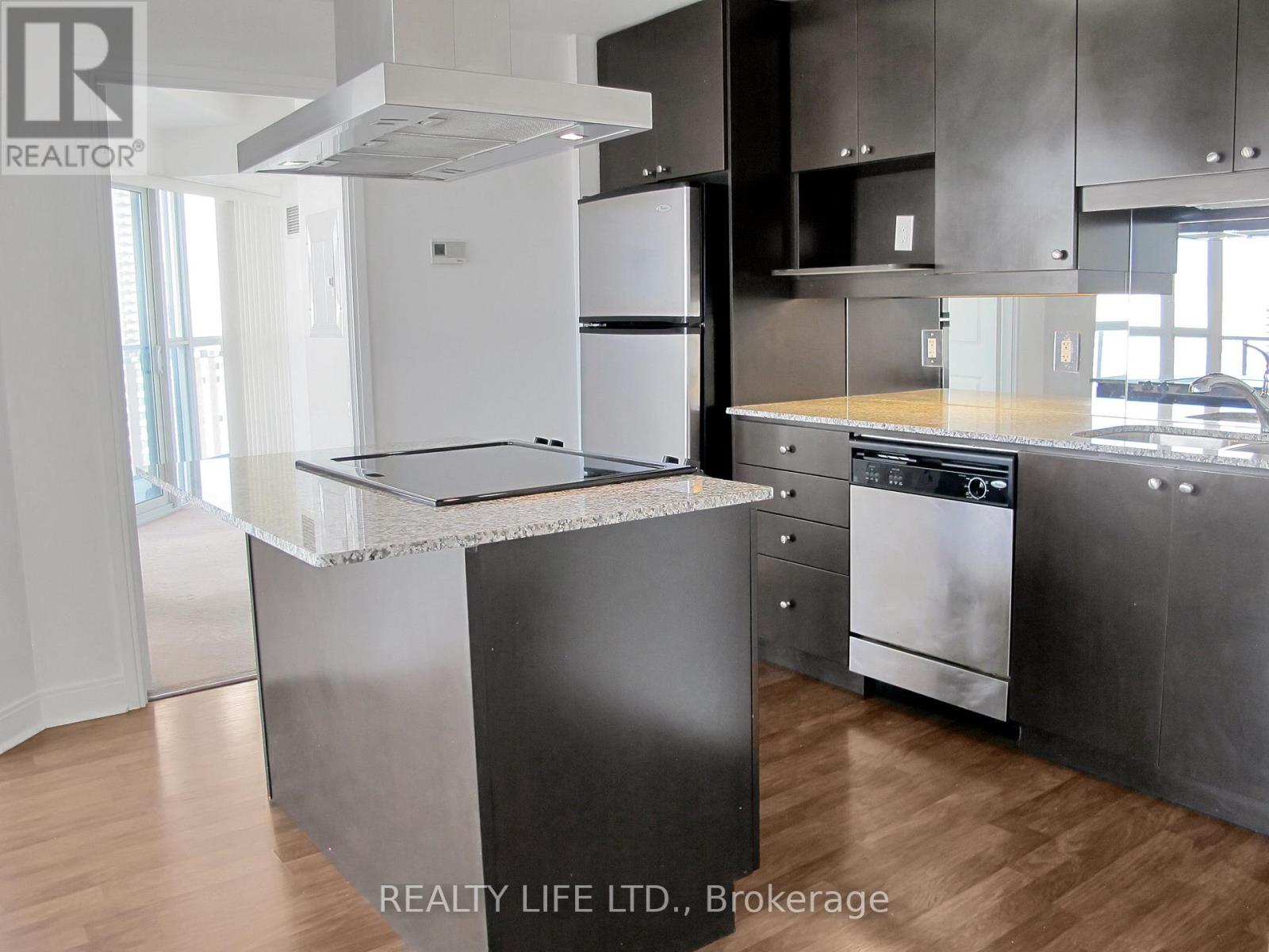 1401 - 60 Absolute Avenue, Mississauga, Ontario  L4Z 0A9 - Photo 8 - W12489112