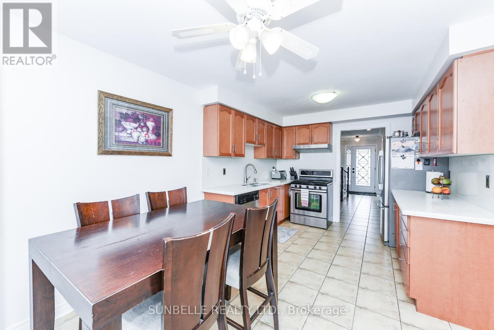 38 Sunny Glen Crescent, Brampton, Ontario  L7A 2C6 - Photo 12 - W12430765