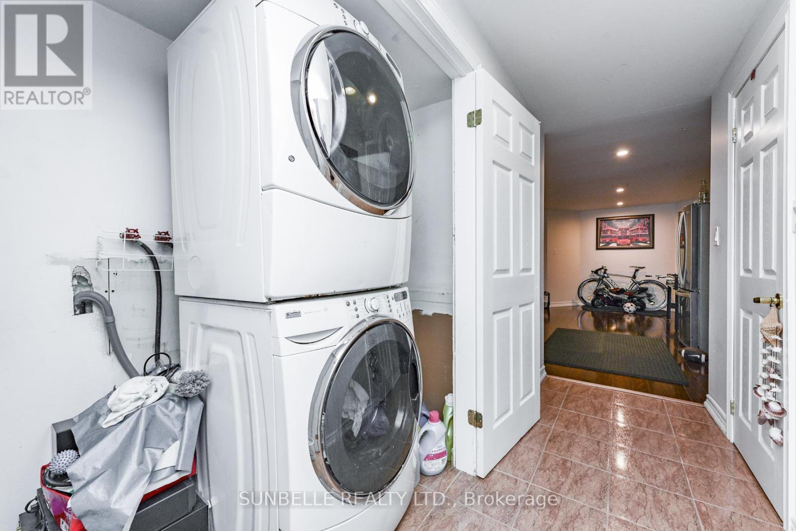 38 Sunny Glen Crescent, Brampton, Ontario  L7A 2C6 - Photo 33 - W12430765