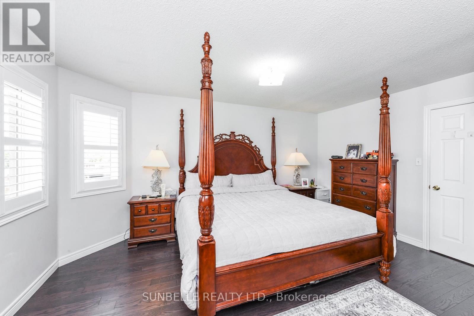 38 Sunny Glen Crescent, Brampton, Ontario  L7A 2C6 - Photo 18 - W12430765