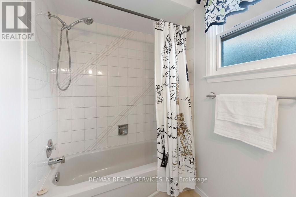 12 Nuttall Street, Brampton, Ontario  L6S 4W3 - Photo 32 - W12488344