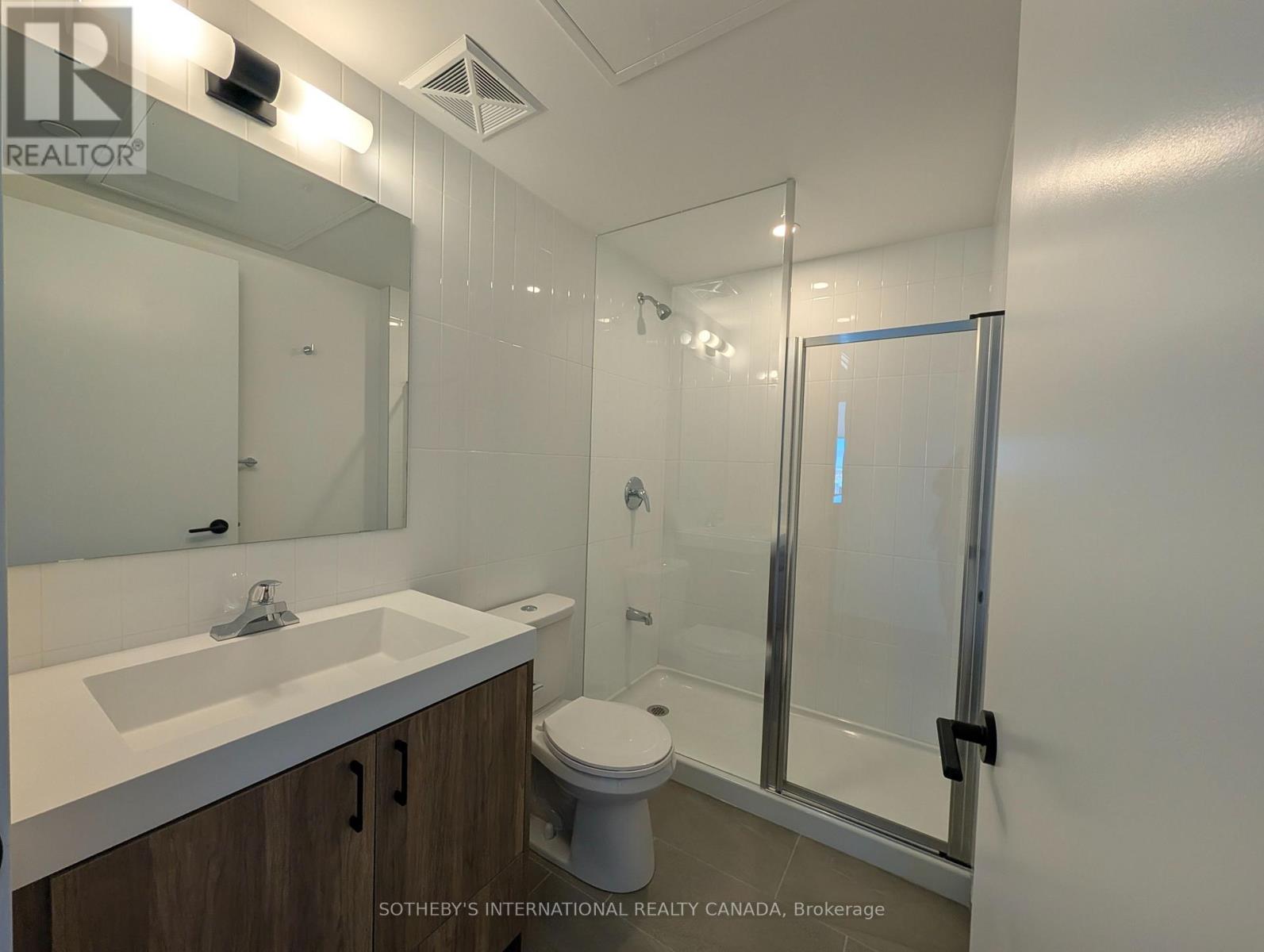 3010 - 185 Enfield Place, Mississauga, Ontario  L5B 0R3 - Photo 6 - W12481239