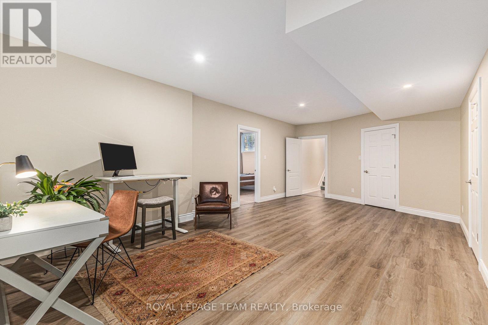 23 Cypress Gardens, Ottawa, Ontario  K2S 1W6 - Photo 30 - X12489126