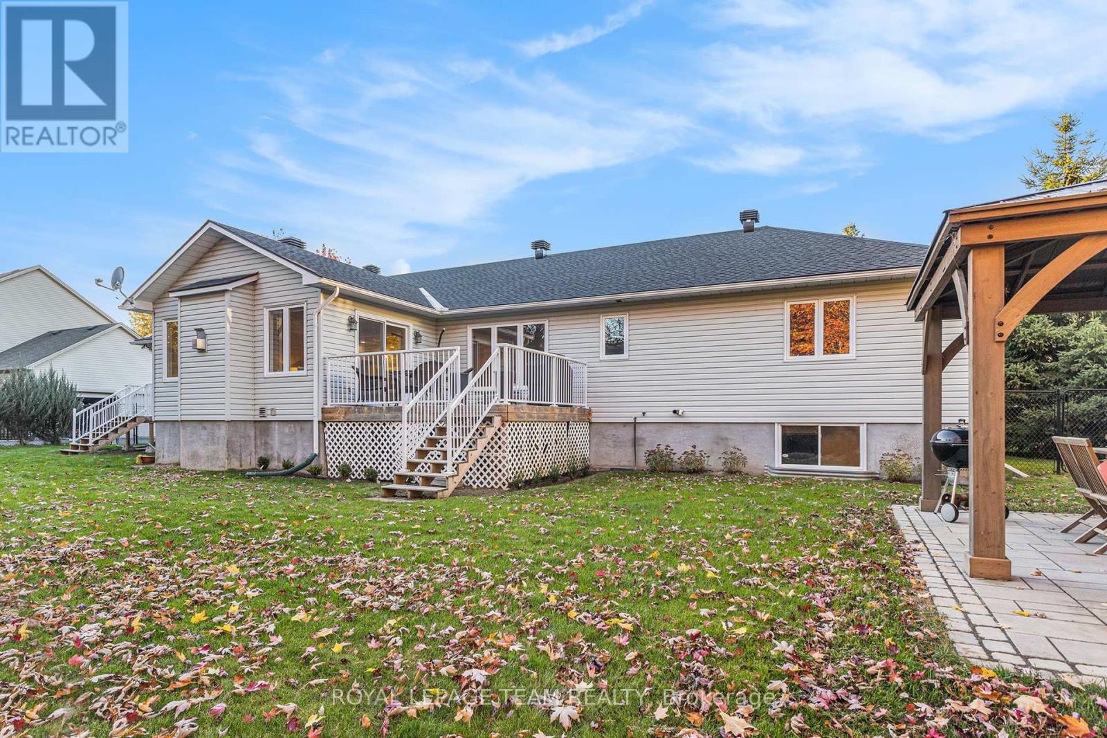 23 Cypress Gardens, Ottawa, Ontario  K2S 1W6 - Photo 40 - X12489126