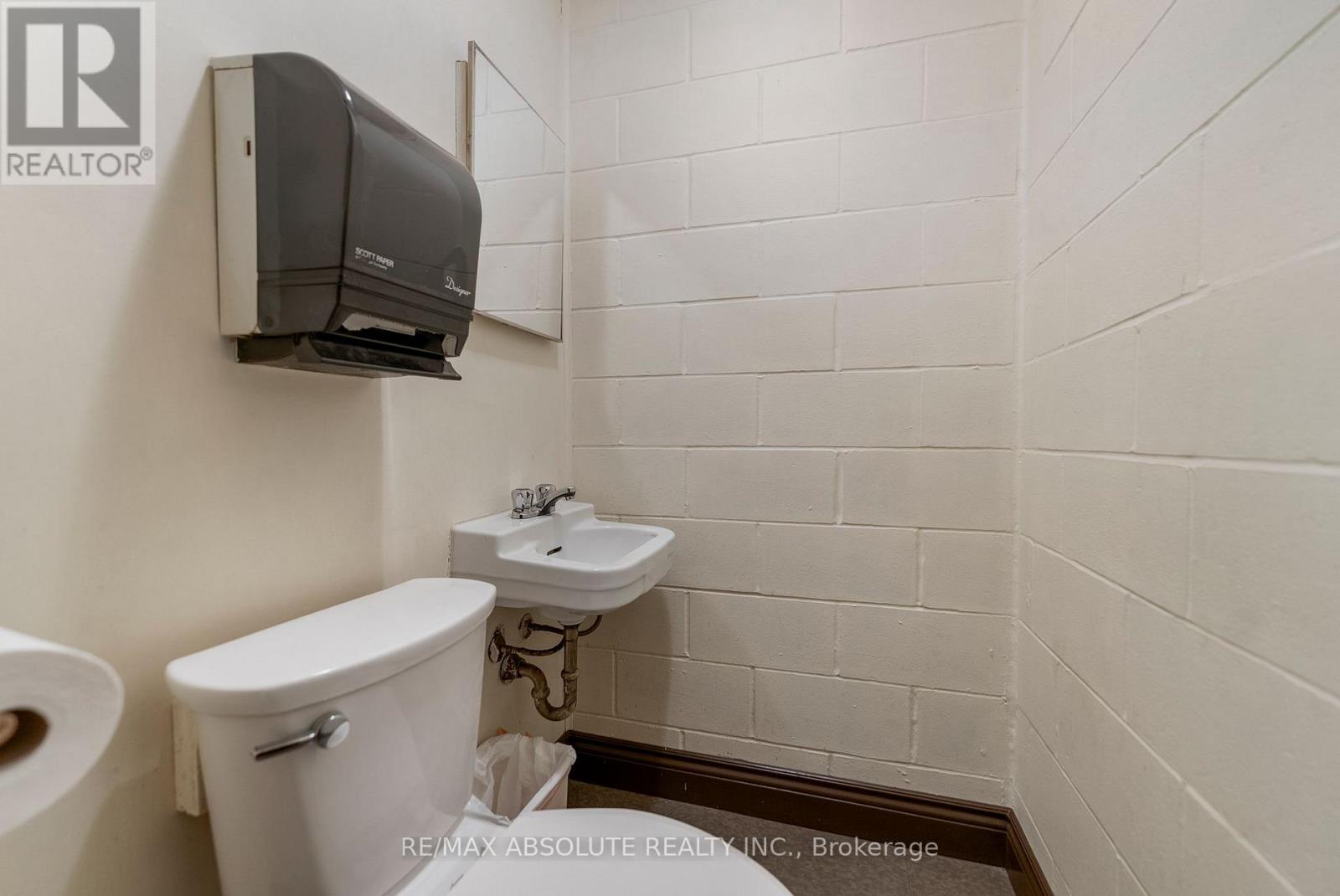 75 John Street N, Arnprior, Ontario  K7S 2N4 - Photo 20 - X12489140