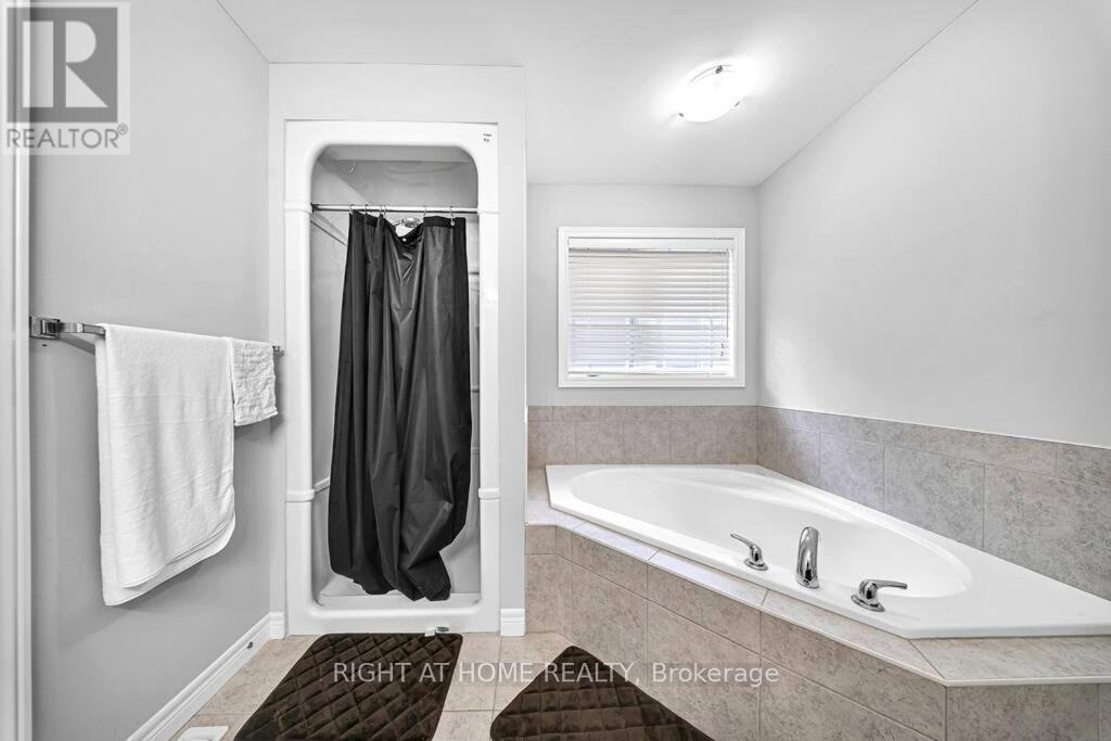 170 Dalgleish Trail, Hamilton, Ontario  L0R 1P0 - Photo 22 - X12489094