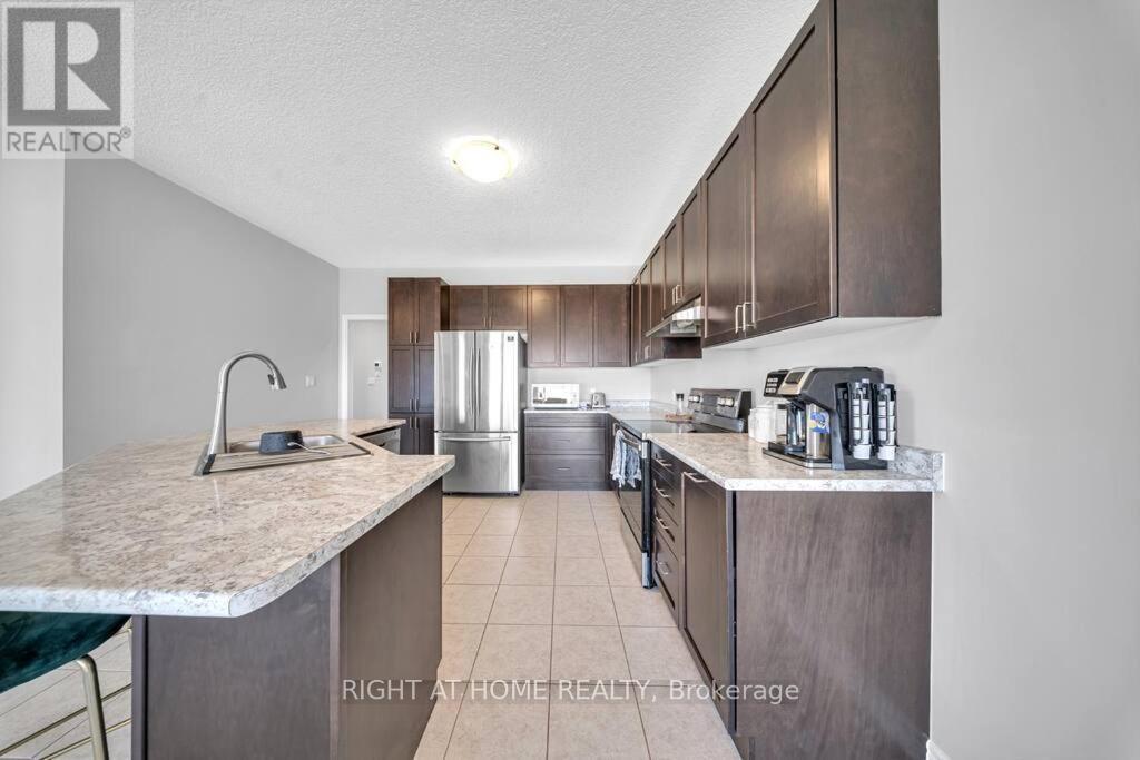 170 Dalgleish Trail, Hamilton, Ontario  L0R 1P0 - Photo 8 - X12489094