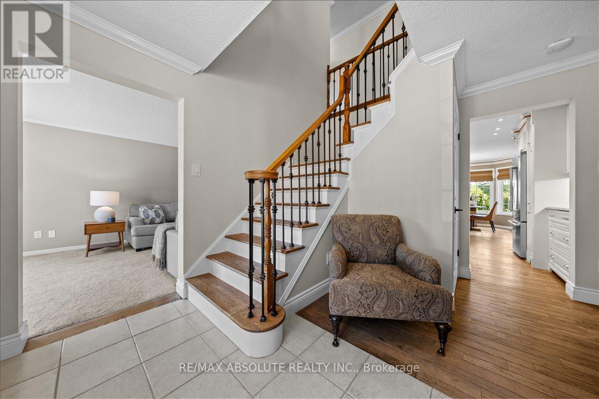 3 Buttonwood Trail, Ottawa, Ontario  K2S 1C9 - Photo 5 - X12436546