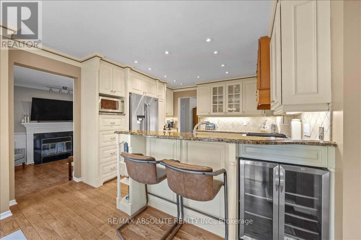 3 Buttonwood Trail, Ottawa, Ontario  K2S 1C9 - Photo 7 - X12436546