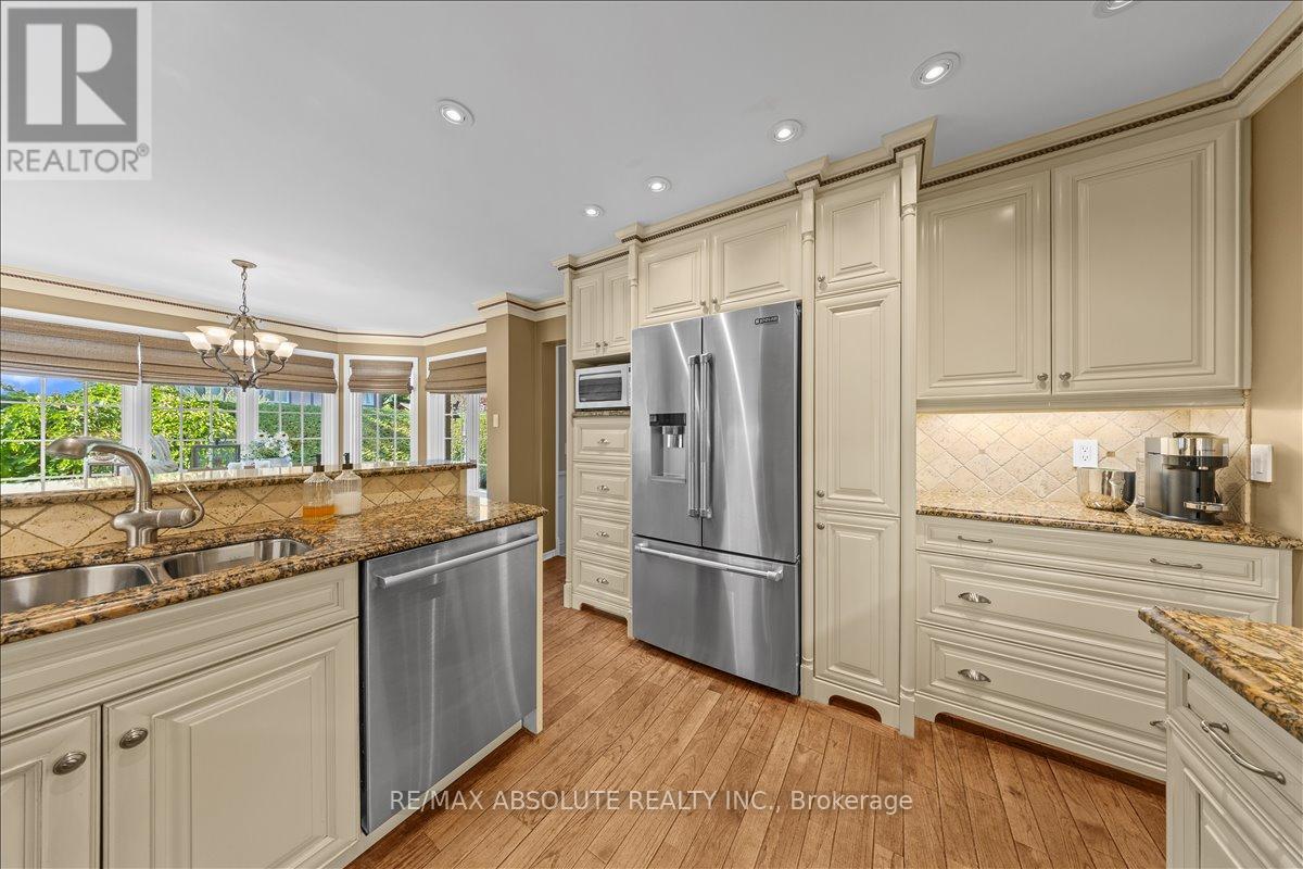 3 Buttonwood Trail, Ottawa, Ontario  K2S 1C9 - Photo 8 - X12436546