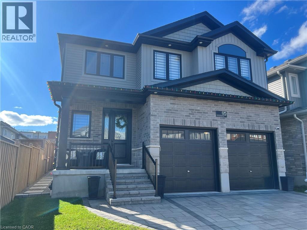 95 Crosswinds Drive Drive, Kitchener, Ontario  N2A 0J9 - Photo 2 - 40781898