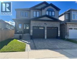 95 CROSSWINDS Drive, Kitchener, Ontario