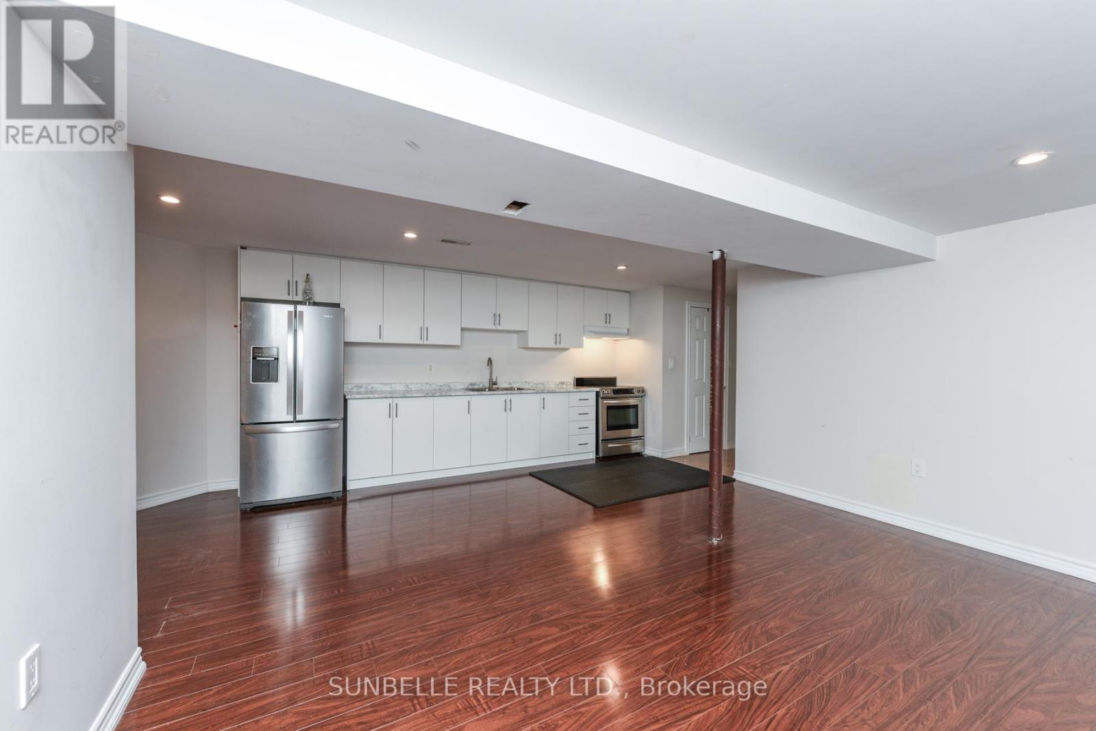 38 Sunny Glen Crescent, Brampton, Ontario  L7A 2C6 - Photo 34 - W12430765