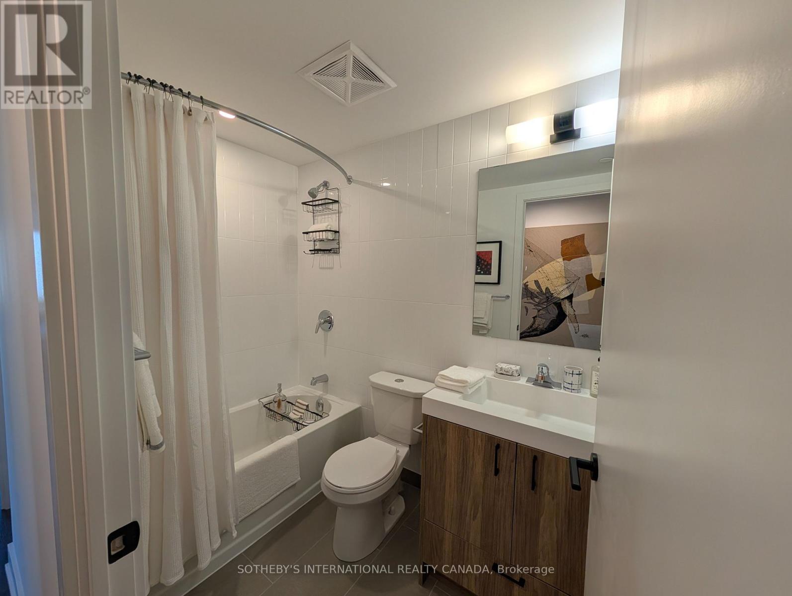 3009 - 185 Enfield Place, Mississauga, Ontario  L5B 0R3 - Photo 7 - W12481288