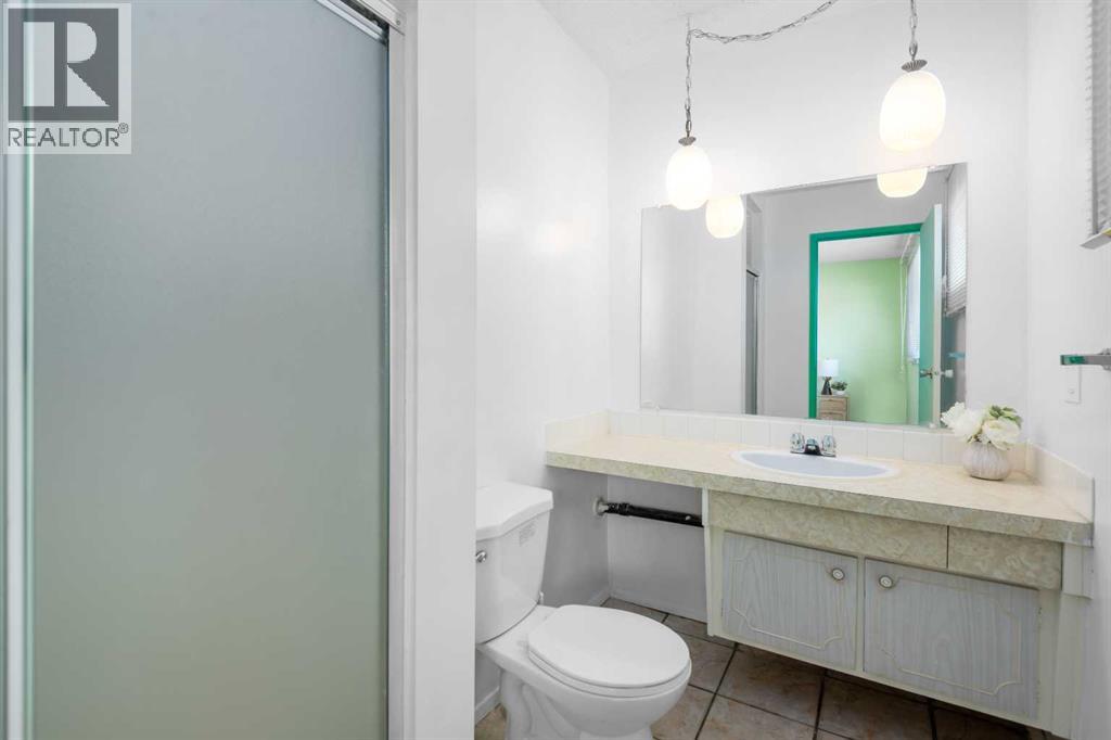 228 Queensland Drive Se, Calgary, Alberta  T2J 3R8 - Photo 23 - A2266895