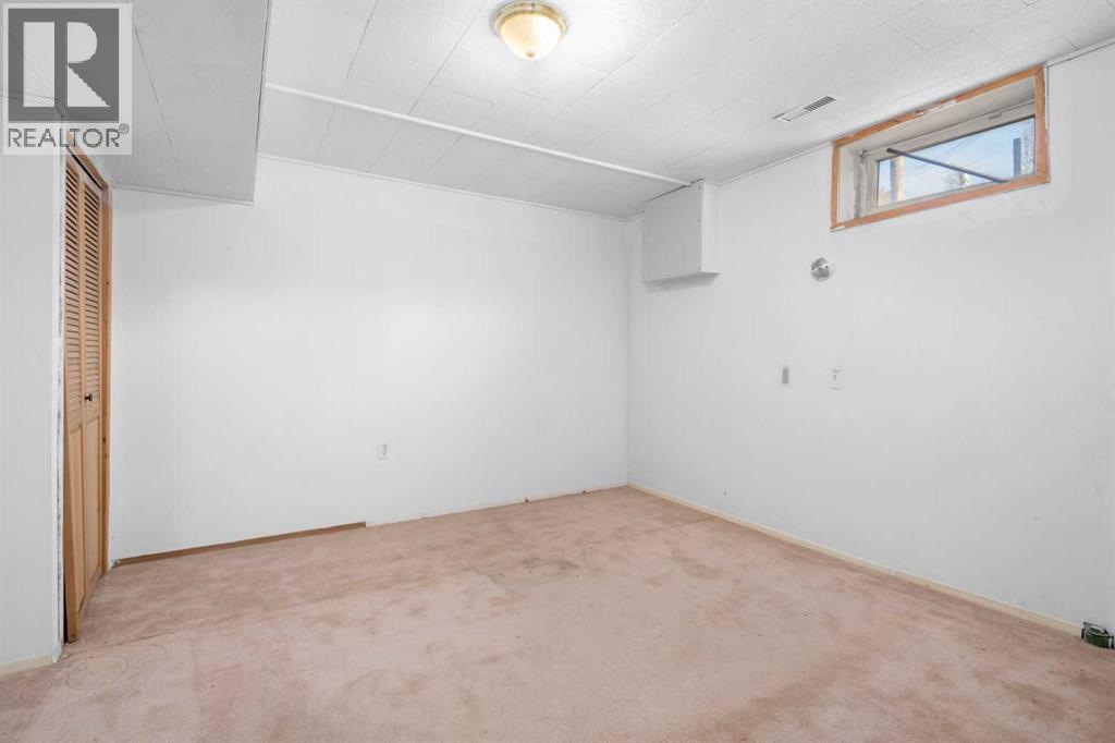 228 Queensland Drive Se, Calgary, Alberta  T2J 3R8 - Photo 34 - A2266895