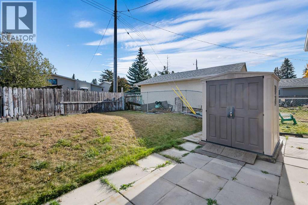 228 Queensland Drive Se, Calgary, Alberta  T2J 3R8 - Photo 47 - A2266895