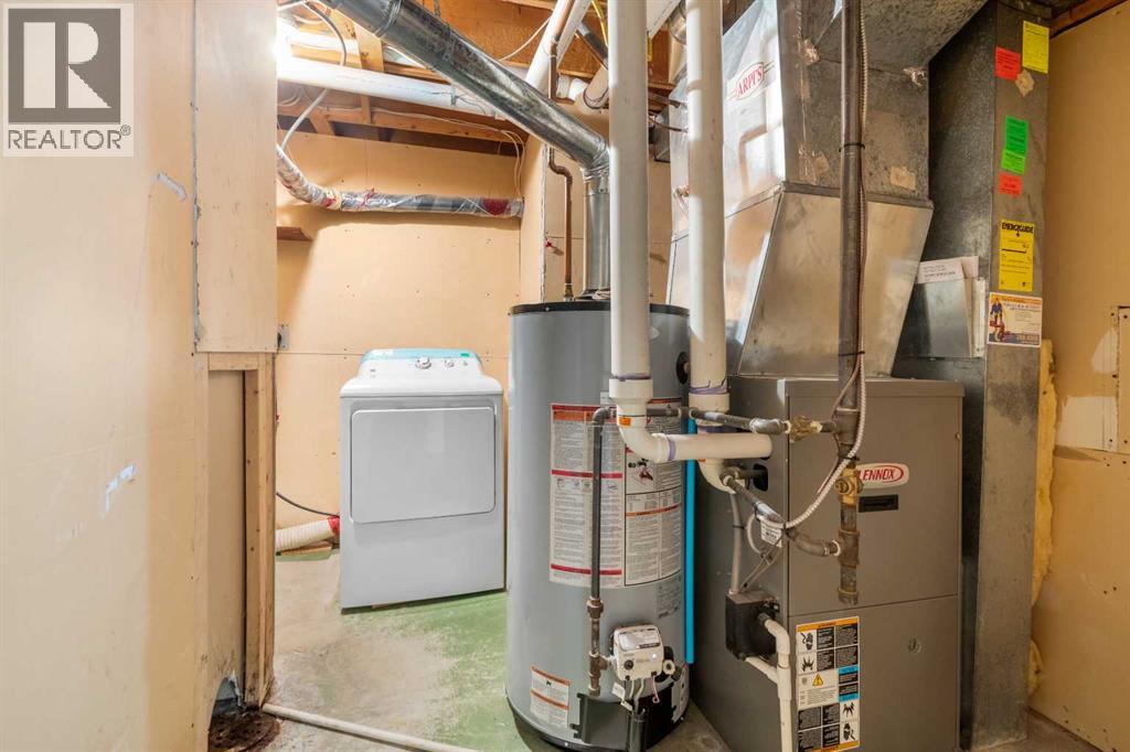 228 Queensland Drive Se, Calgary, Alberta  T2J 3R8 - Photo 35 - A2266895