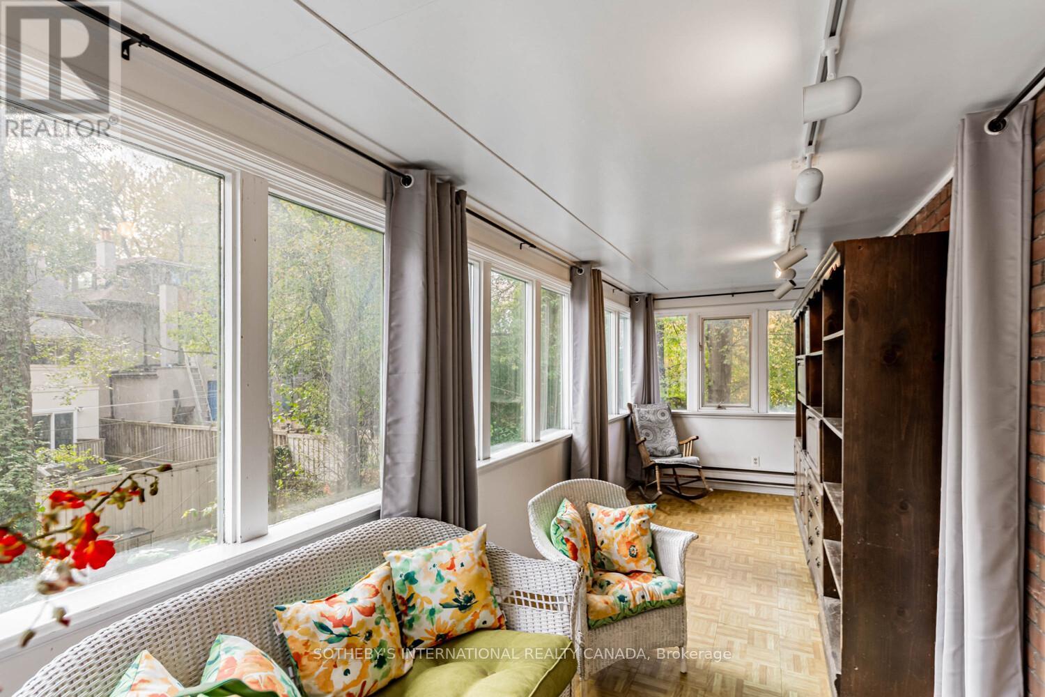 38 Foxbar Road, Toronto, Ontario  M4V 2G6 - Photo 26 - C12489116