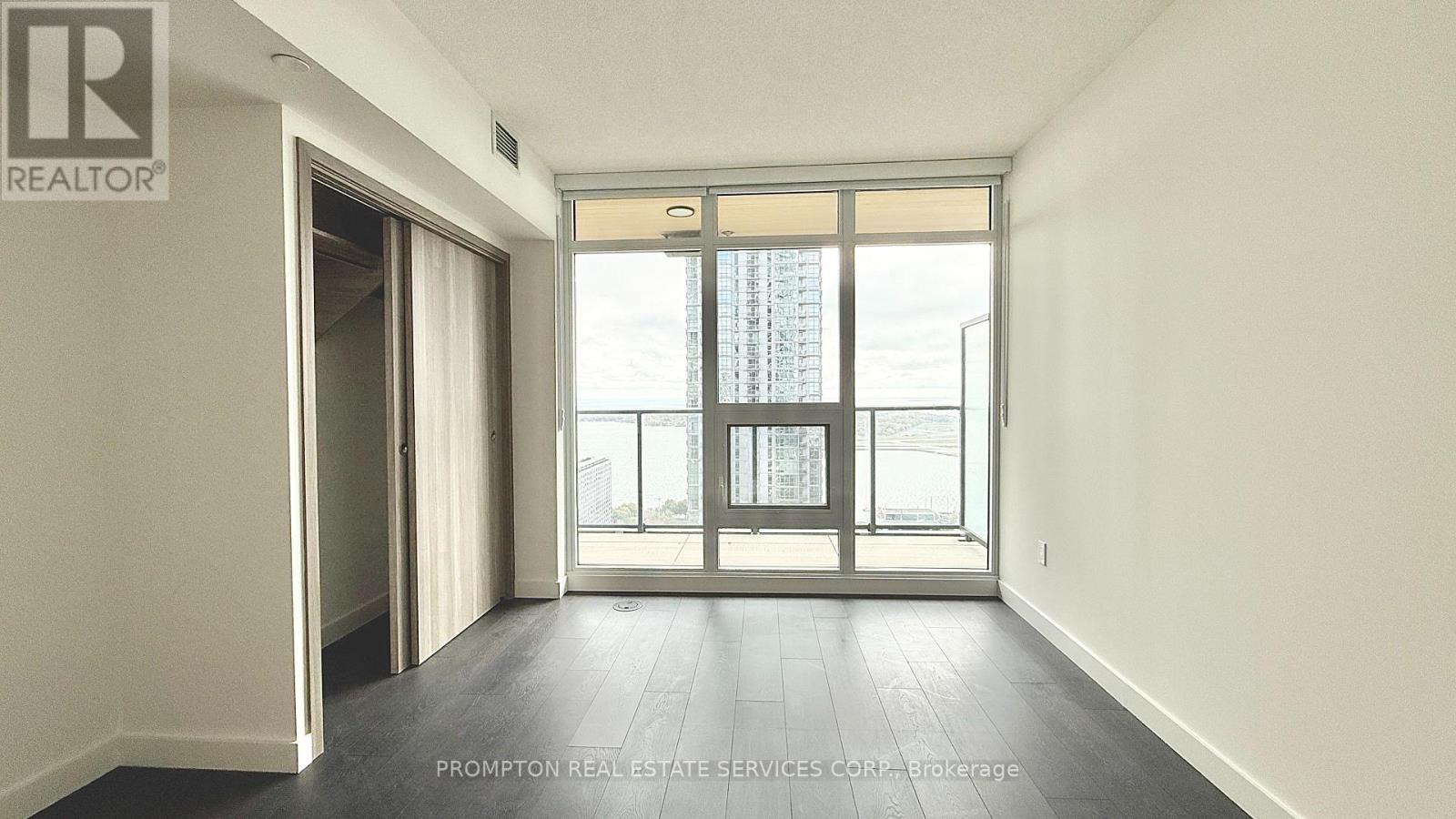 3310 - 3 Concord Cityplace Way, Toronto, Ontario  M5V 0X4 - Photo 7 - C12489144