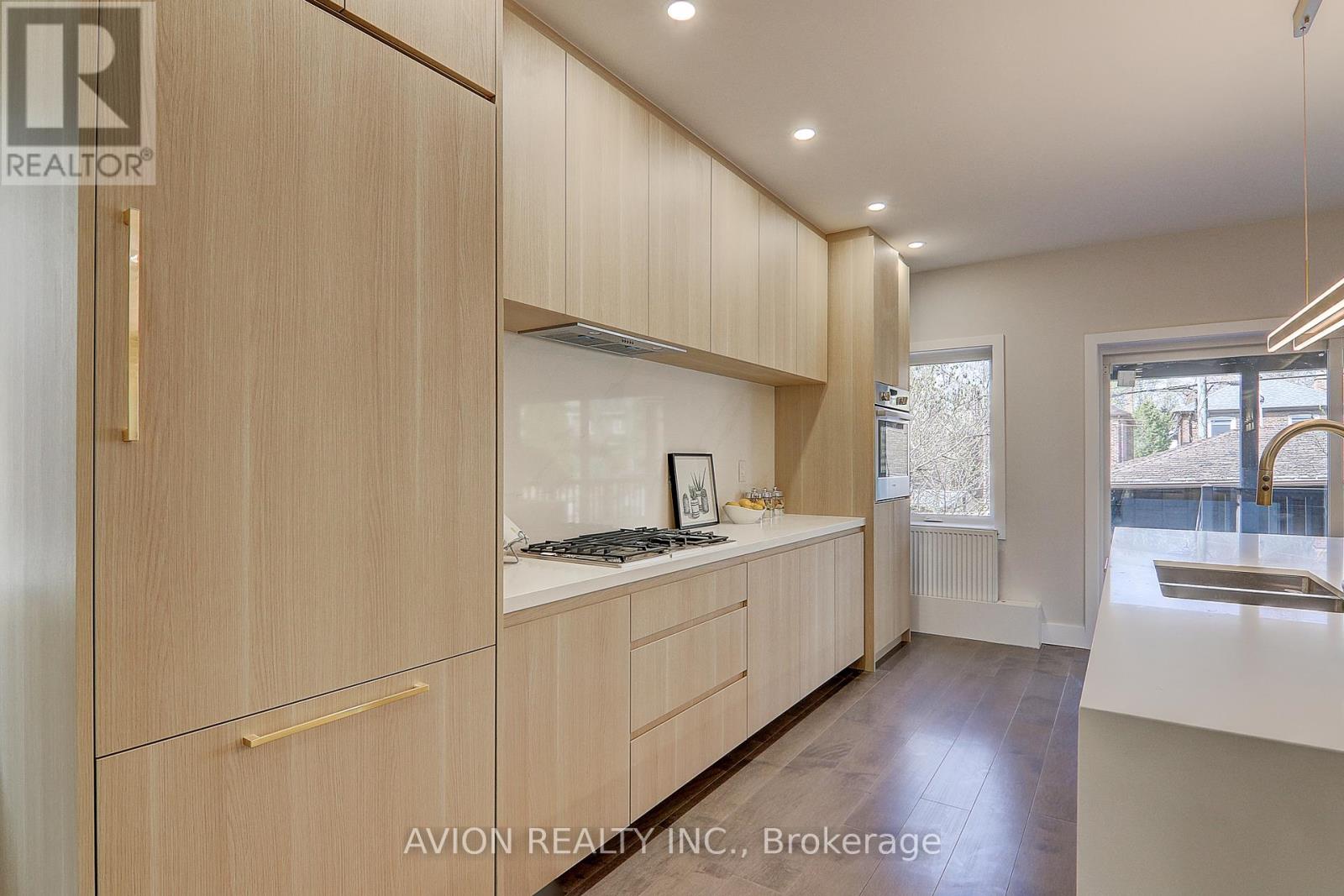 46 Braemar Avenue, Toronto, Ontario  M5P 2L2 - Photo 12 - C12489162