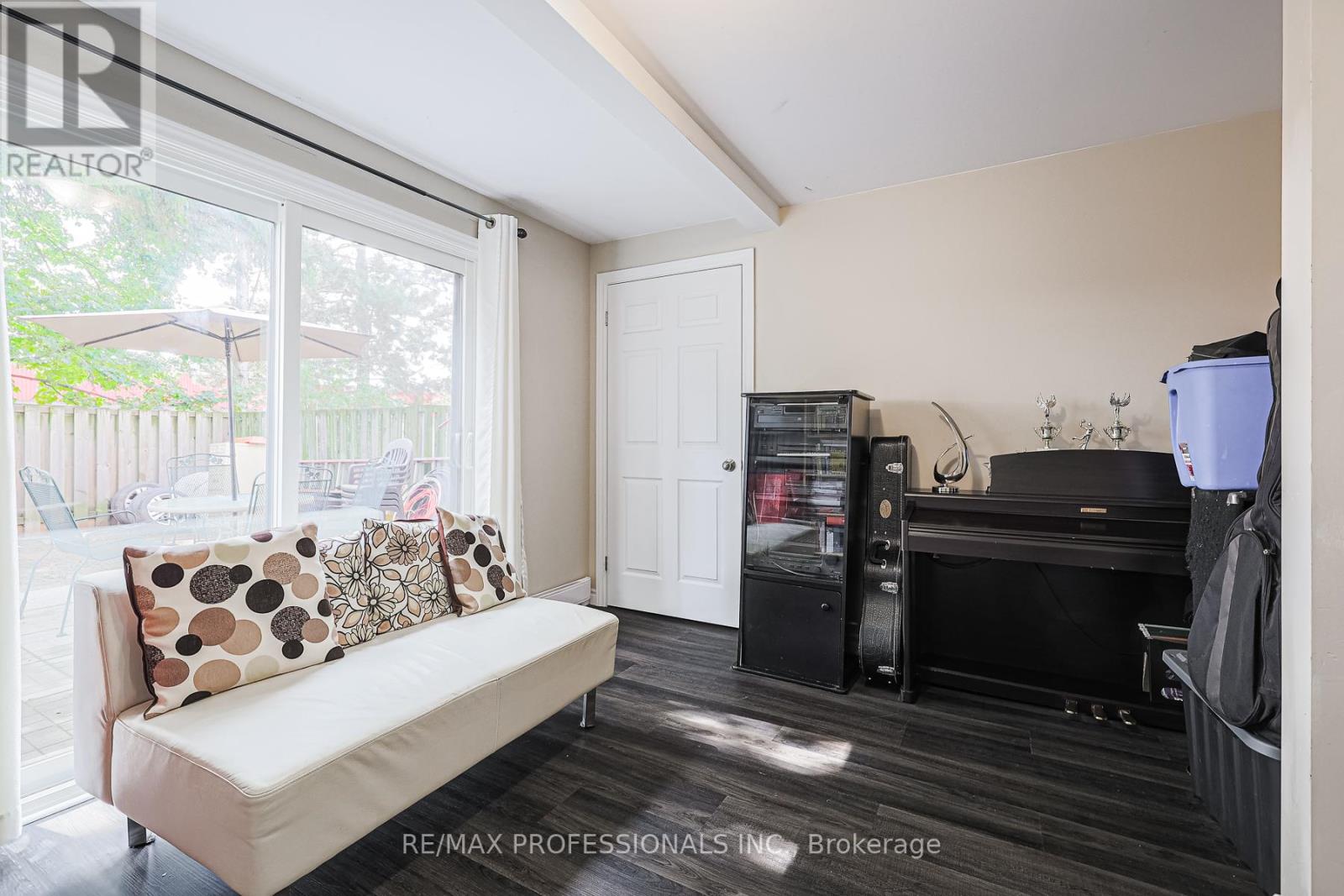 39 - 221 Ormond Drive, Oshawa, Ontario  L1G 6T7 - Photo 8 - E12489122